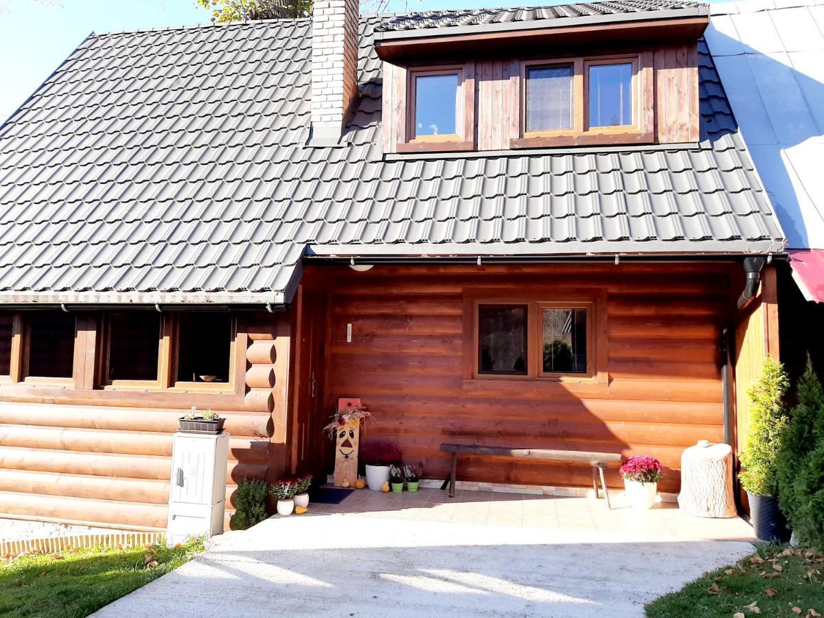 Andrea- neakceptujeme mladé partie Villa Terchová Exterior foto